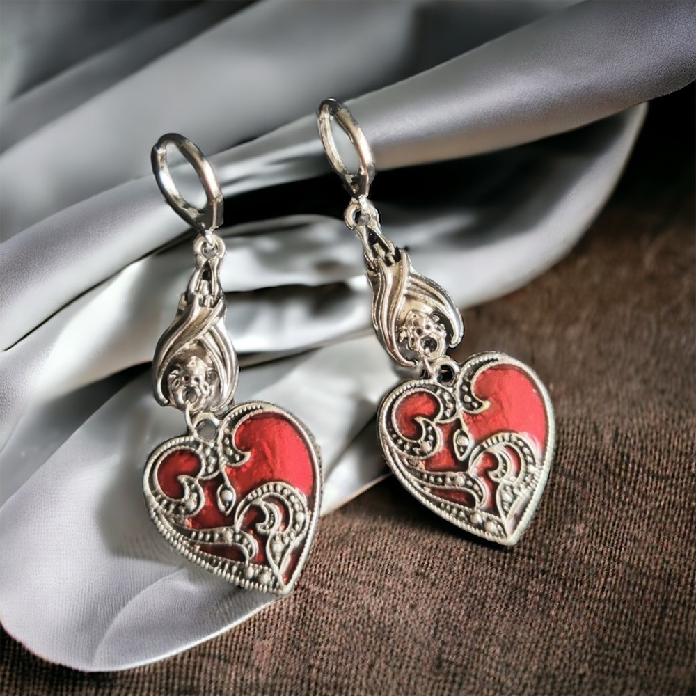 1 Pair Gothic Bat Heart Love Shape Pendant Round Buckle Silver Plated Earrings - Picture 3 of 12